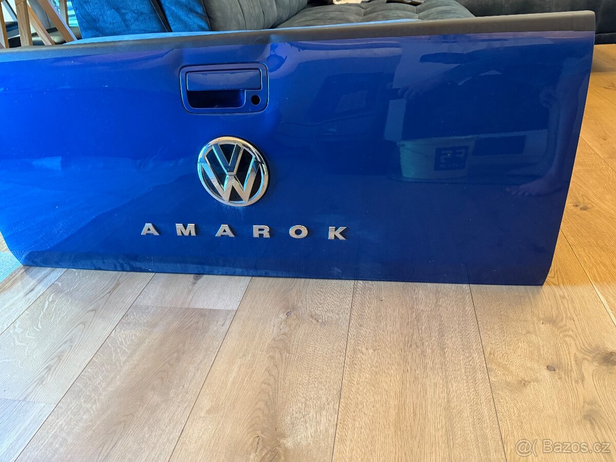 VW Amarok V6 Aventura kapota kufru