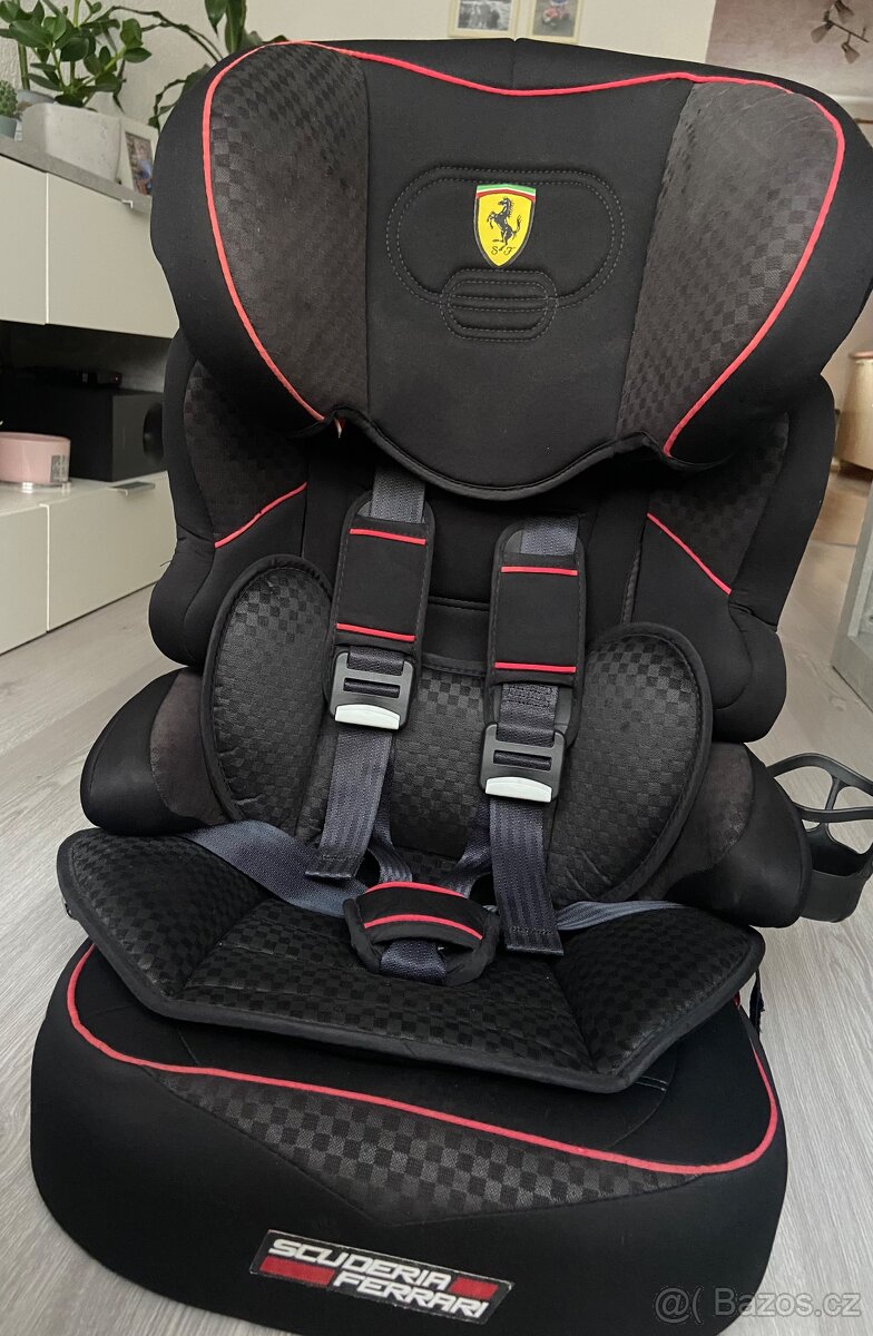 Prodám autosedačku Ferrari
