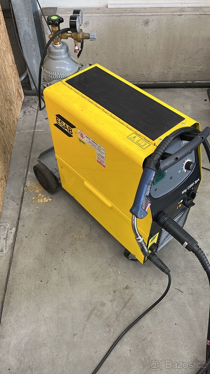 svářečka ESAB MIG C250 3PH