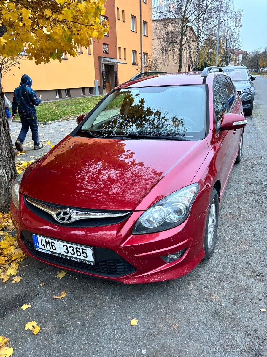 Hyundai i30 1.6 CW 2011