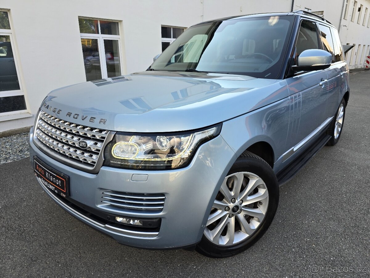 Land Rover Range Rover VOGUE 4,4 V8 250kW 4x4 / TAŽNÉ KAMERA