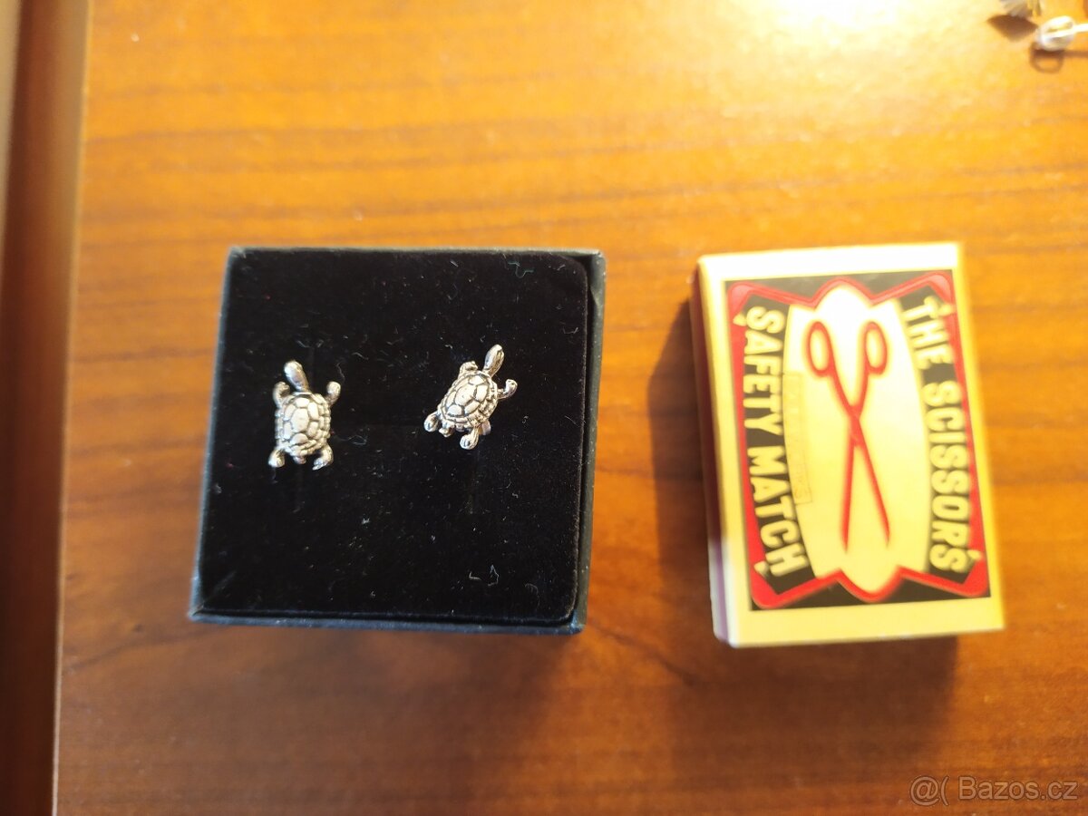 Stříbrné náušnice želvičky