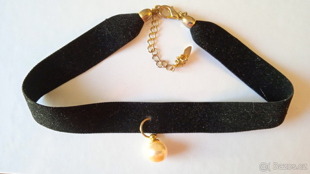 SAMETOVÝ NÁHRDELNÍK S PERLOU