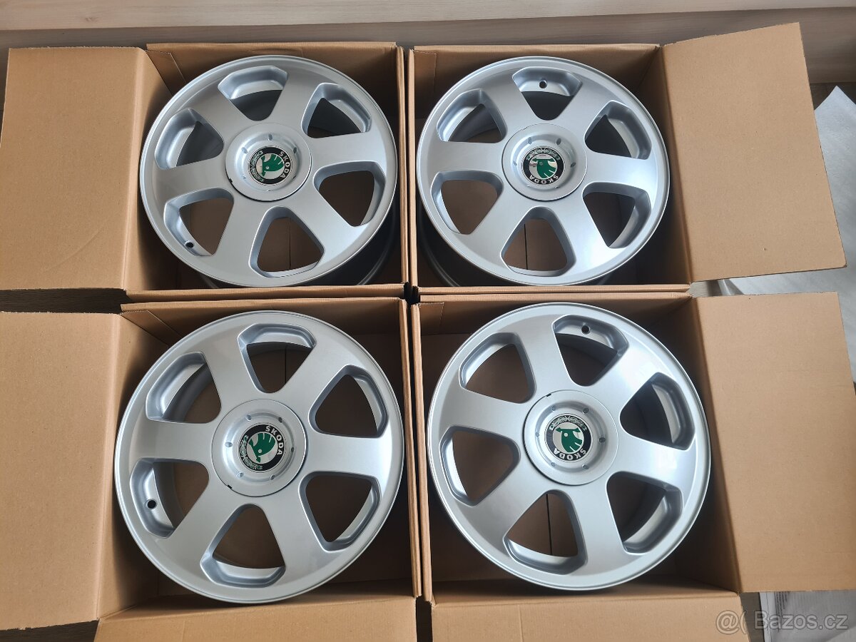 NOVÉ Alu ELEGANT 6,5J x 15" ET 43 Octavia 1 ORIG