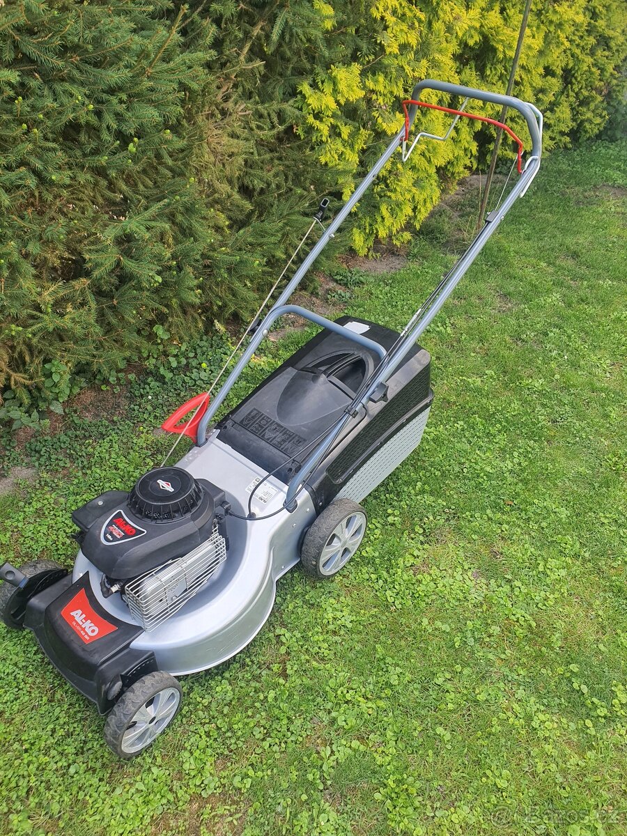 Sekačka Al-ko s pojezdem