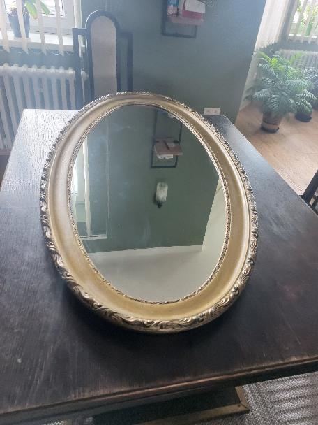 Starožitné zrcadlo