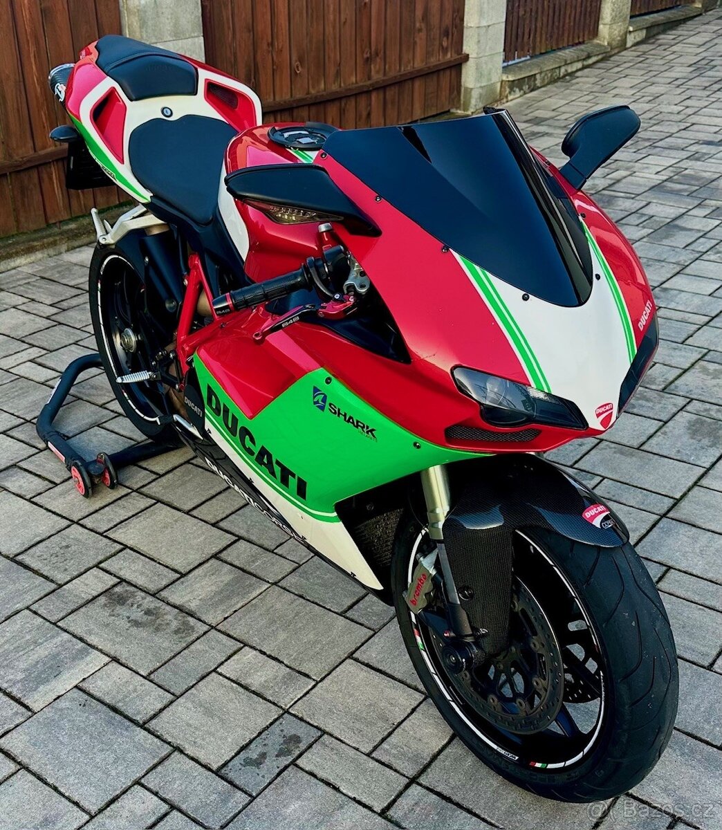 Ducati 848