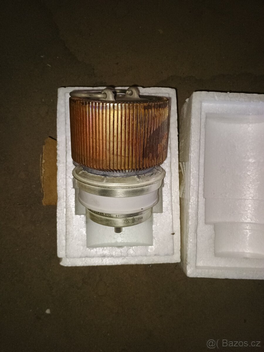 Vysilaci vykonova elektronka GI-33b