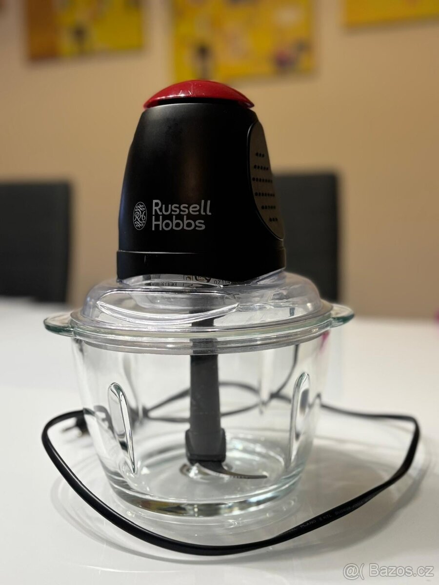 mini sekáček od znacky Russell Hobbs
