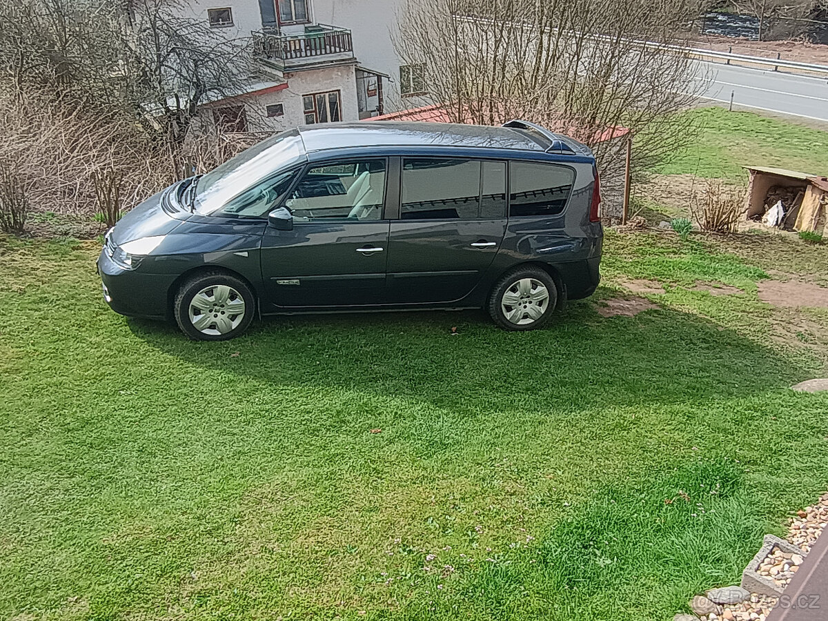 ESPACE grand 2.0Ci zakoupený v ČR 4/2015 , servis v Renaultu