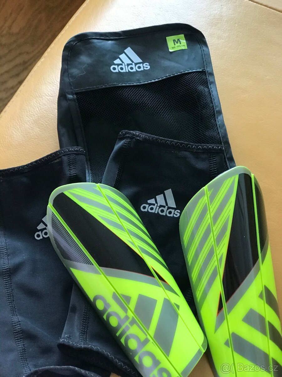Adidas - Chrániče vel.M