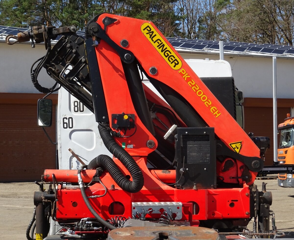 Hydraulická ruka PALFINGER PK 22002-EH D, r.2010, rádio