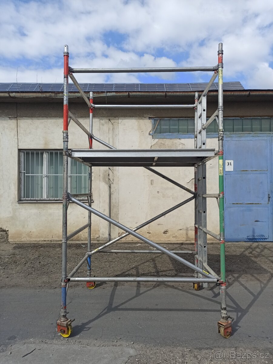 Pojízdné lešení Boss , pracovní výška 4,2m