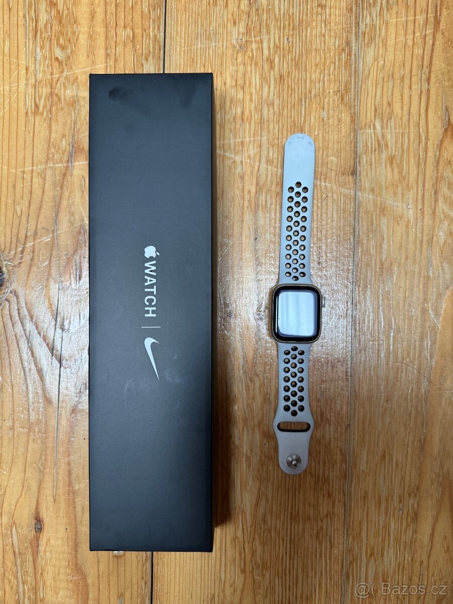 Apple Watch Nike series 7 - 41MM