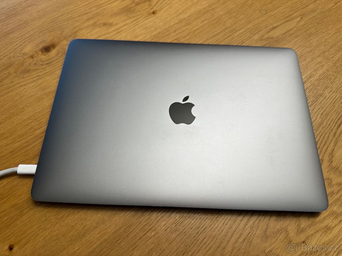 MacBook Pro, 13 palců