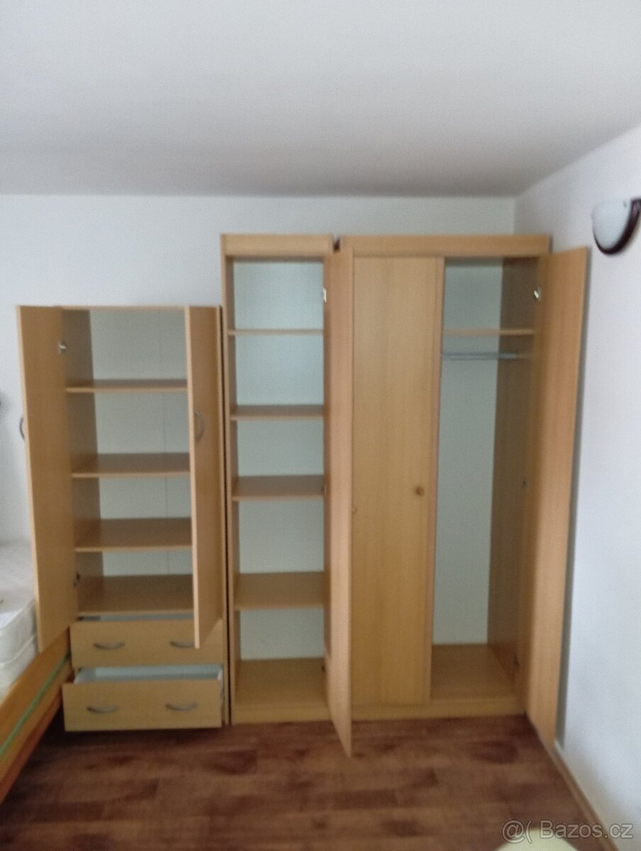 Skříň buk