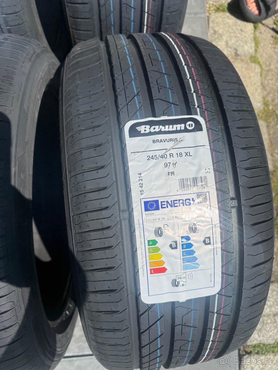 Zdravím prodám gumy 245/40 r18