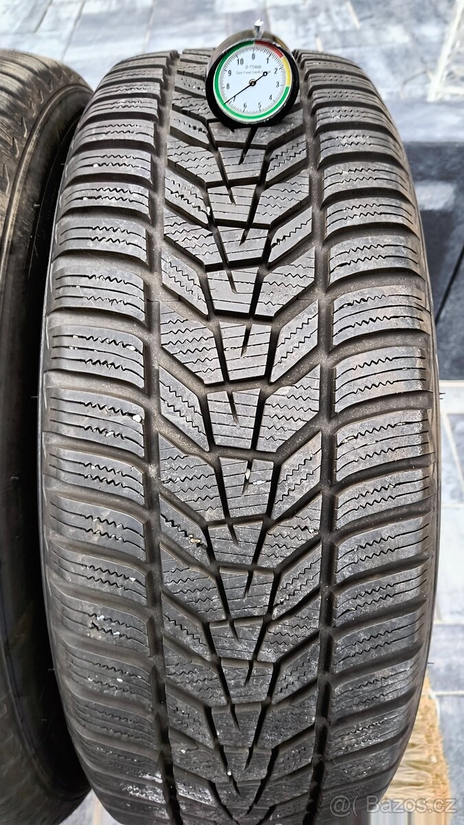 4KS zánovní zimní pneu Hankook 235/60 R18 107H