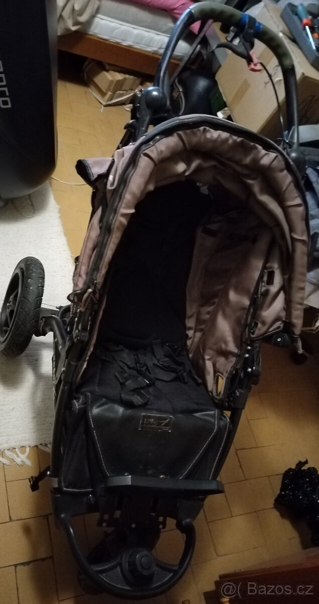 Kočárek Joggster X2
