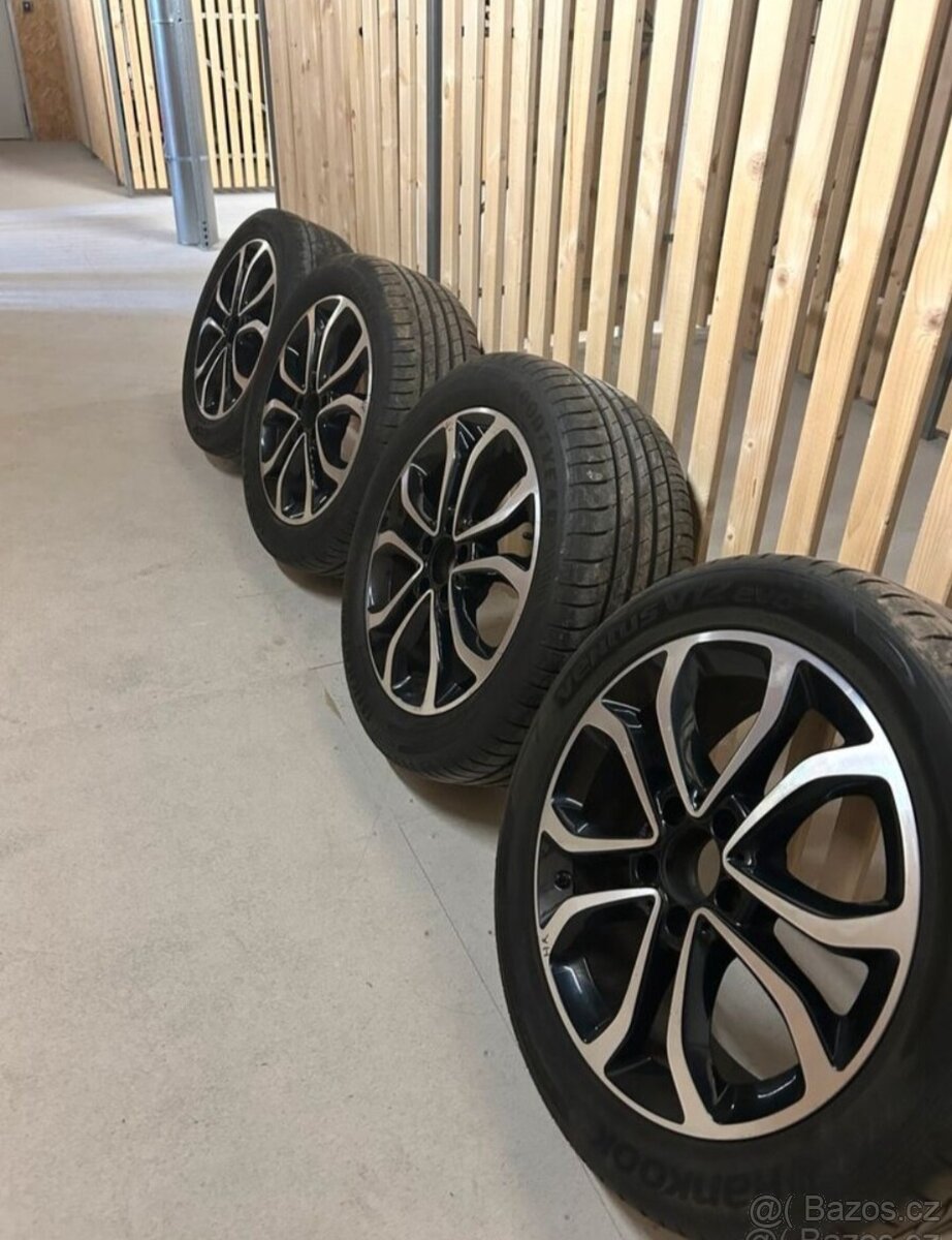 225 50 R17 98Y