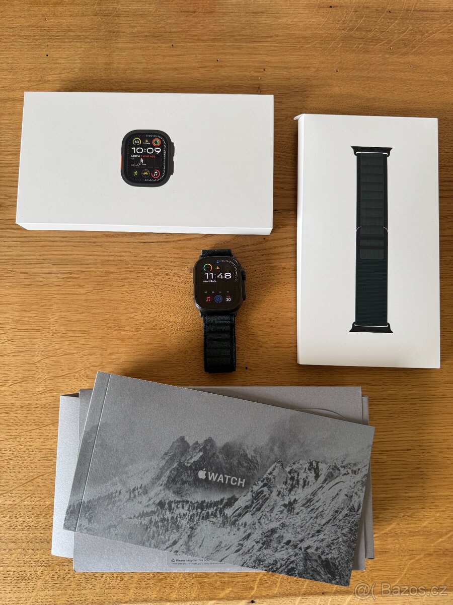 Apple Watch Ultra 2 49mm Černý titan