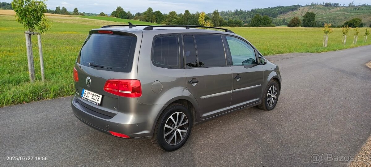Volkswagen Touran, 1.4 TSI, 103 kW, r.v. 2011, 7 míst