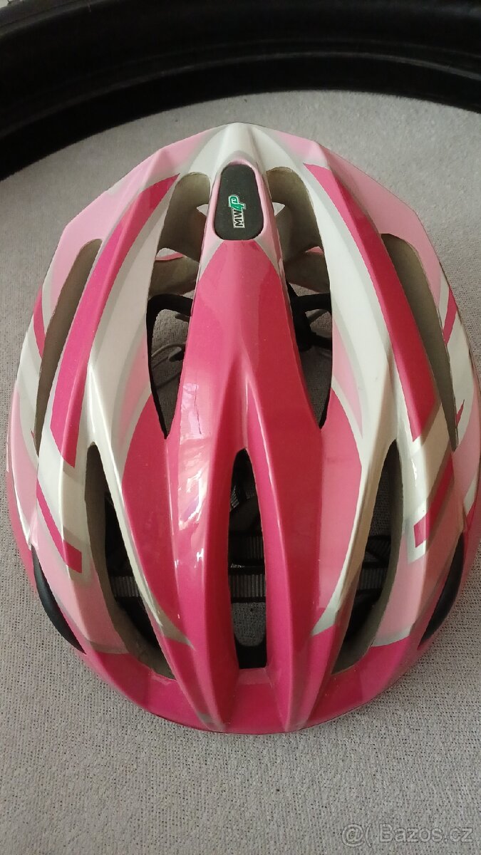 Cyklistická Přilba Merida velikost L Super stav nepouživaná