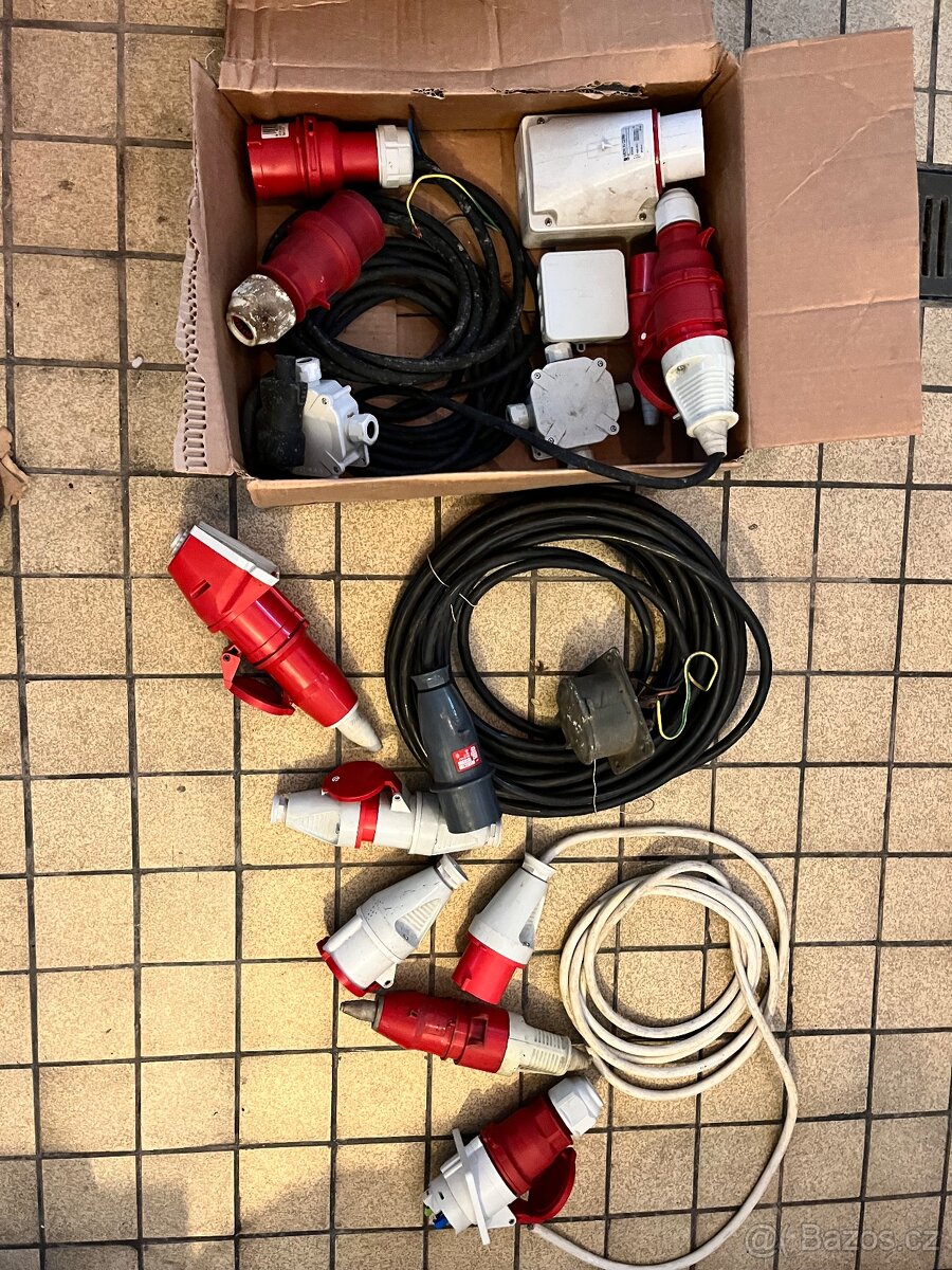 Prodám elektro věci.