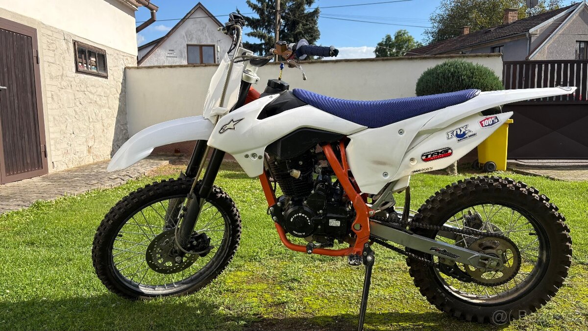 Pitbike 150ccm 19x16