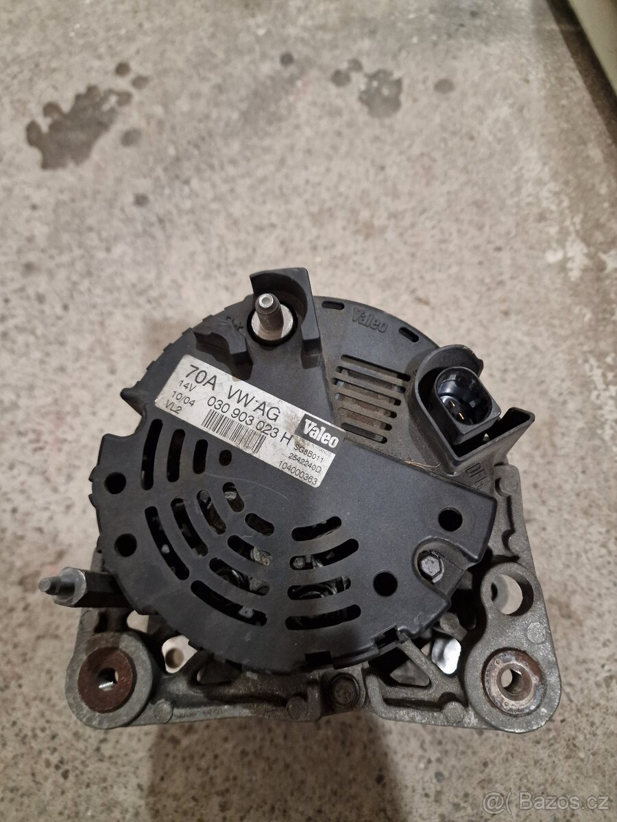 Alternátor skoda octavia 1