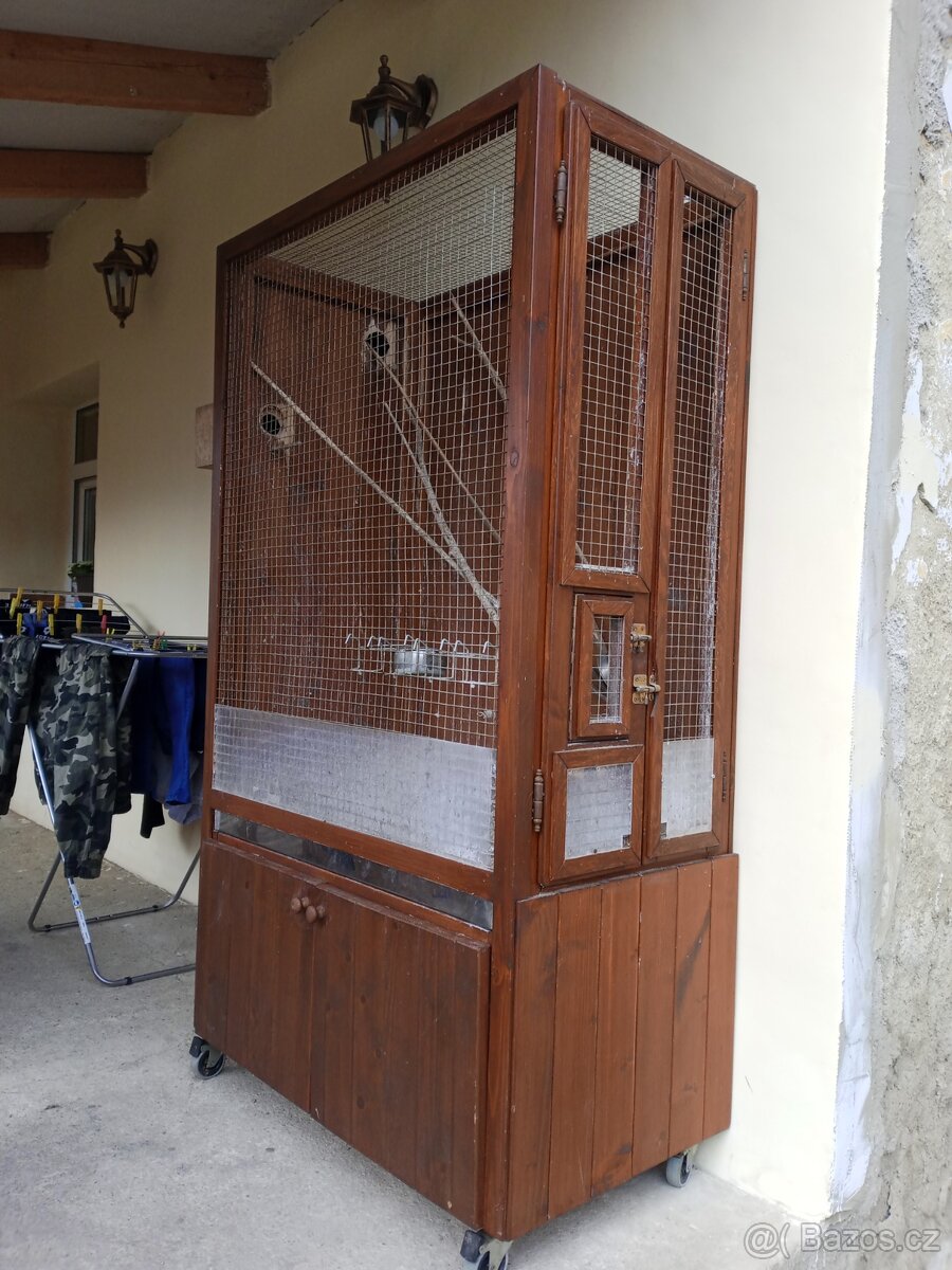 Zakázková voliéra