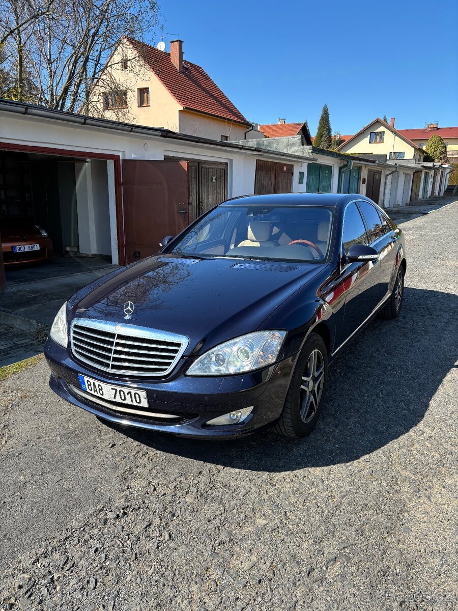 Mercedes-Benz S-Class W221 S450 4Matic