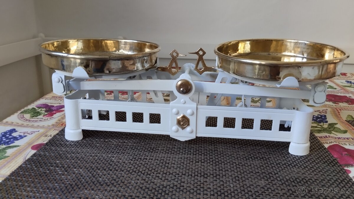 Stolní kuchyňská váha