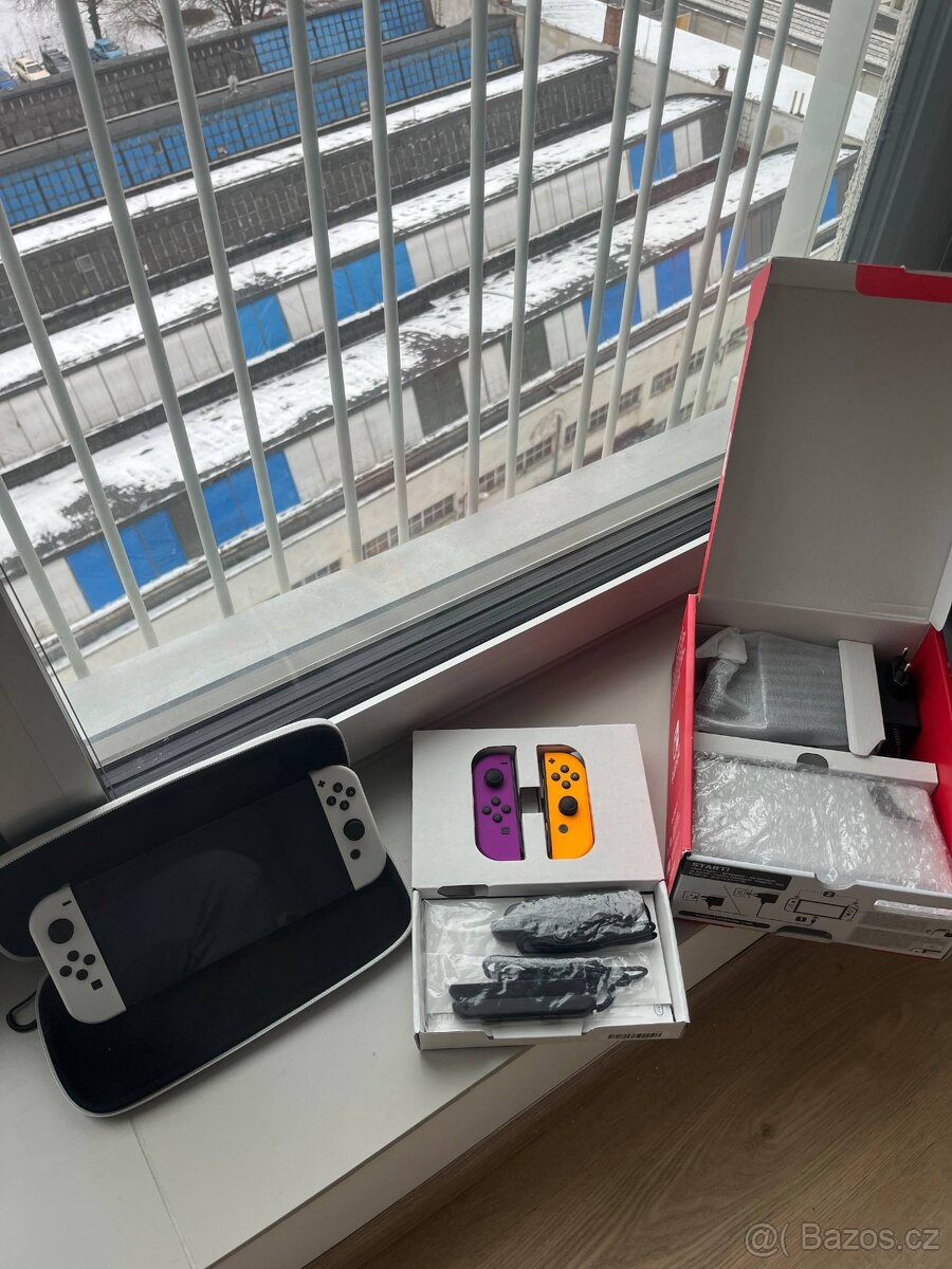 Nintendo Switch OLED, 2x JoyCony, Controller, Dock, MicroSD