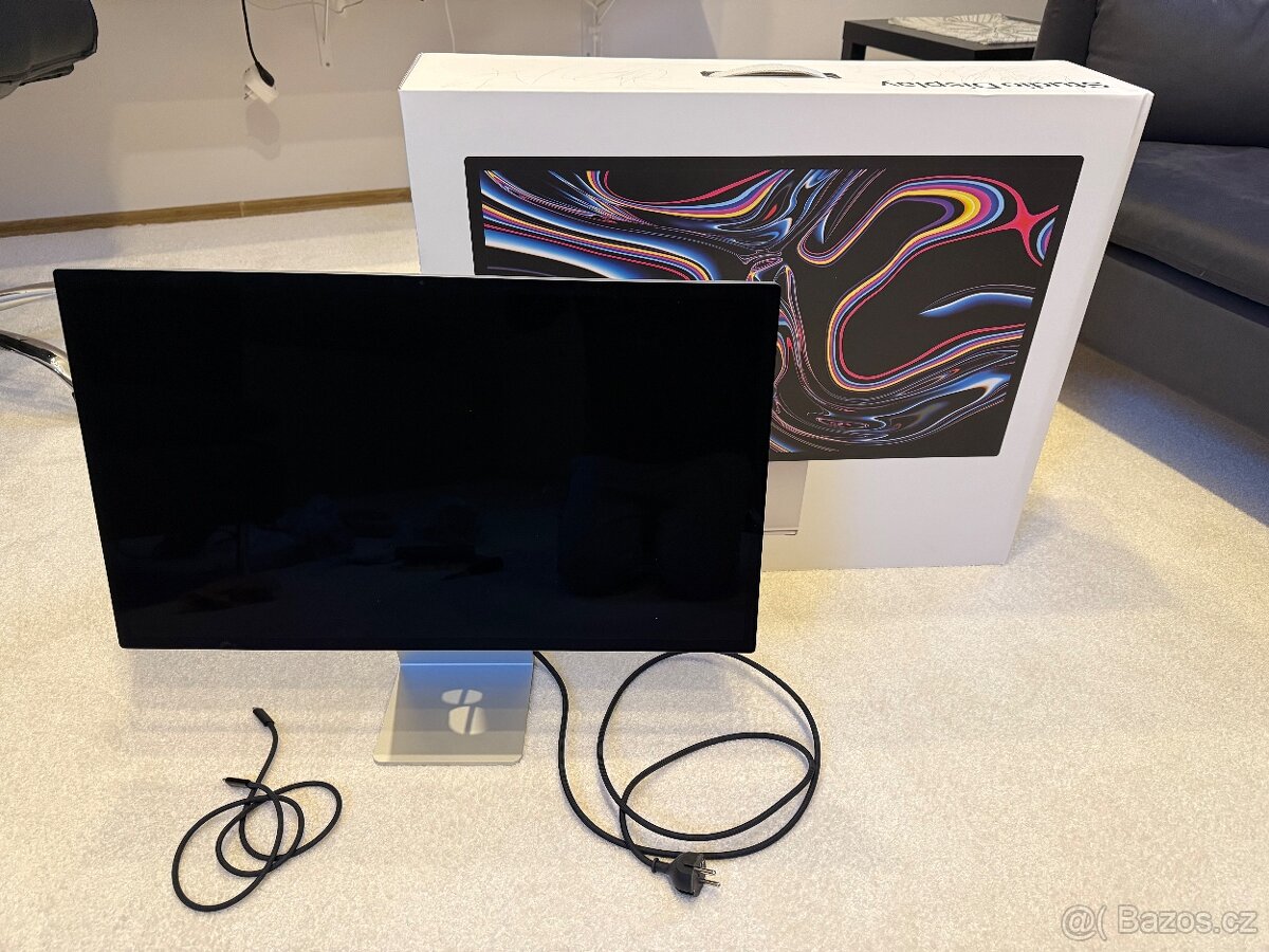 Apple Studio Display (2022) – Výborný stav, jako nový