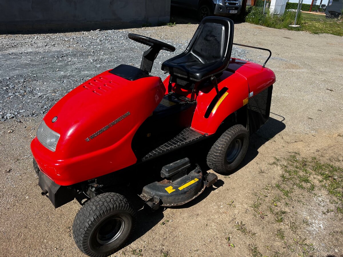Zahradní traktor Wisconsin
