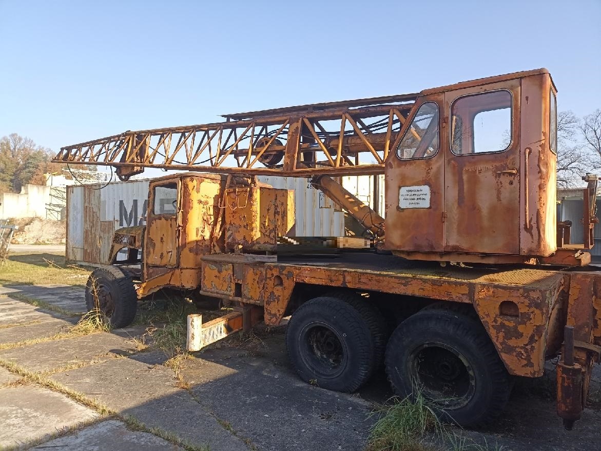 Tatra 111 jeřáb