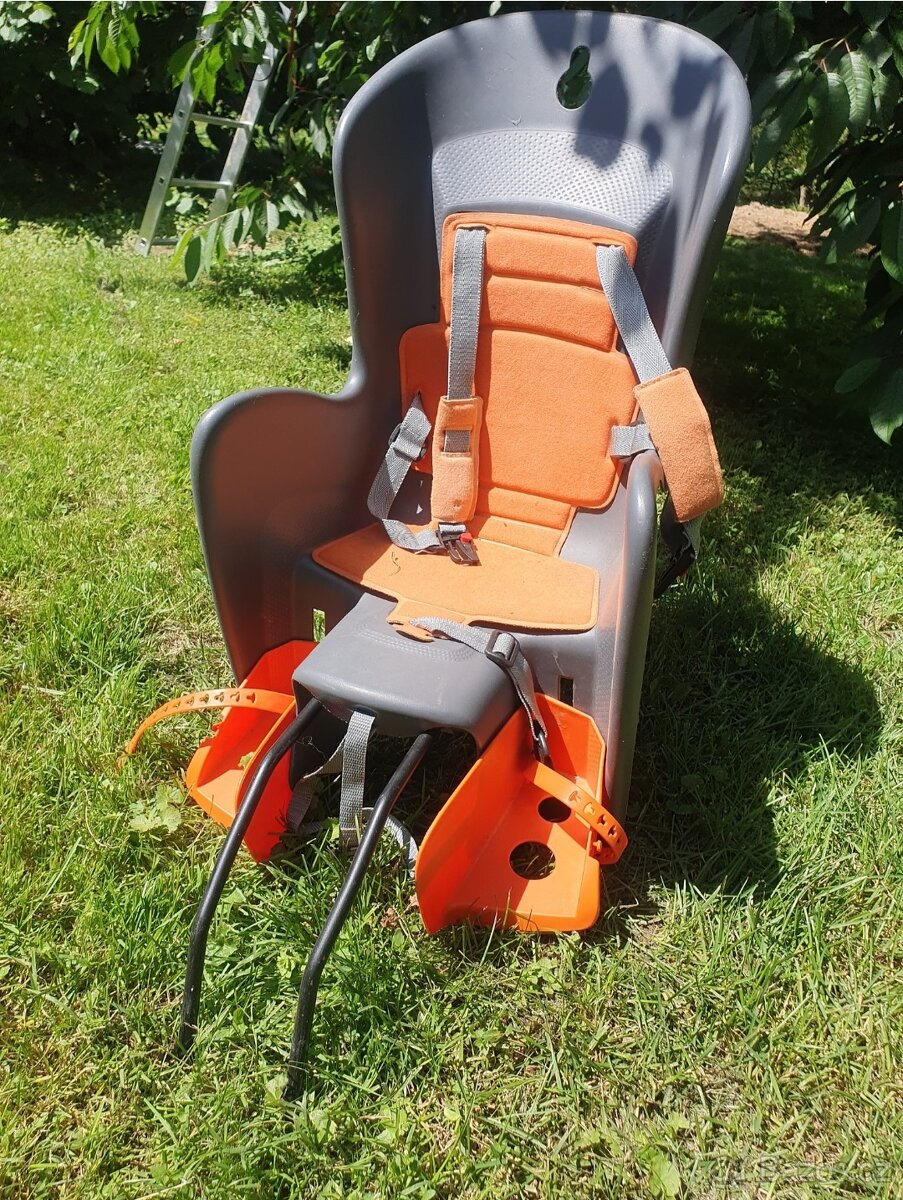 Sedačka na kolo
