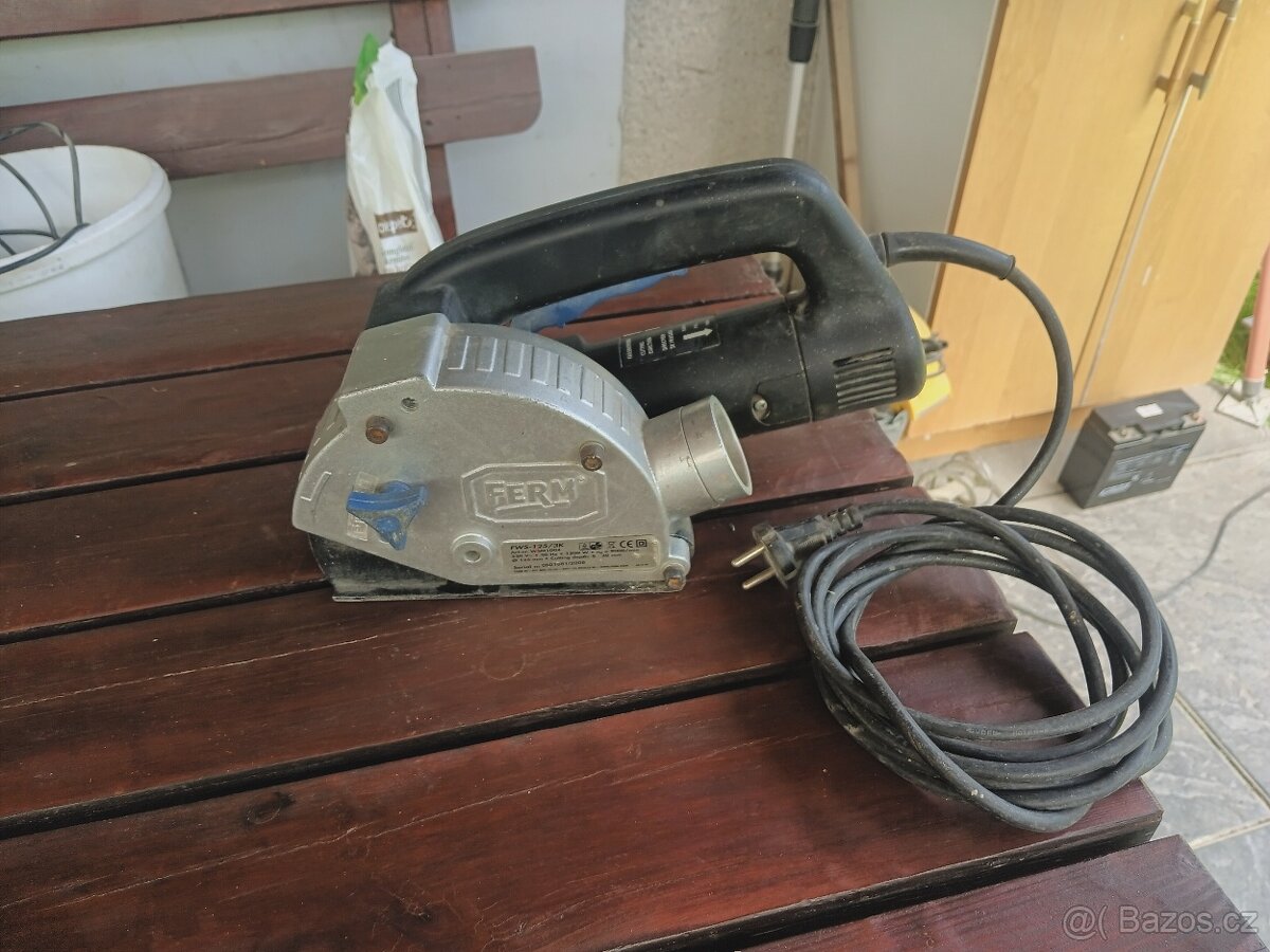 Drážkovací fréza FERM FWS-125/3K