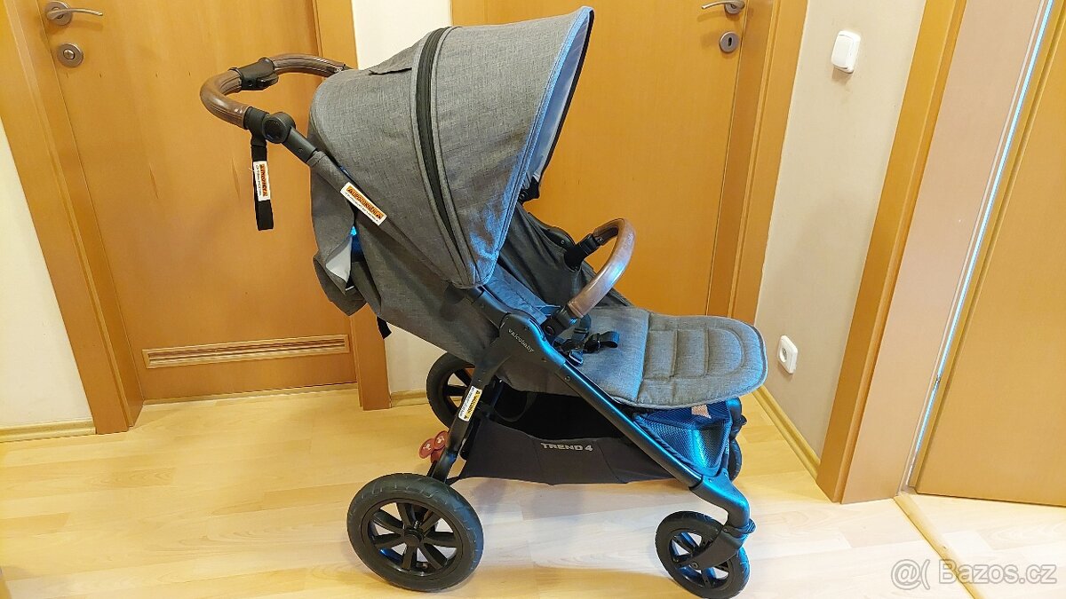 Sportovní kočárek Valco Sport Trend 4 Black Charcoal