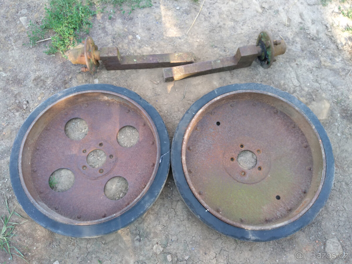 2x Kolo s nábojem na vojenskou techniku