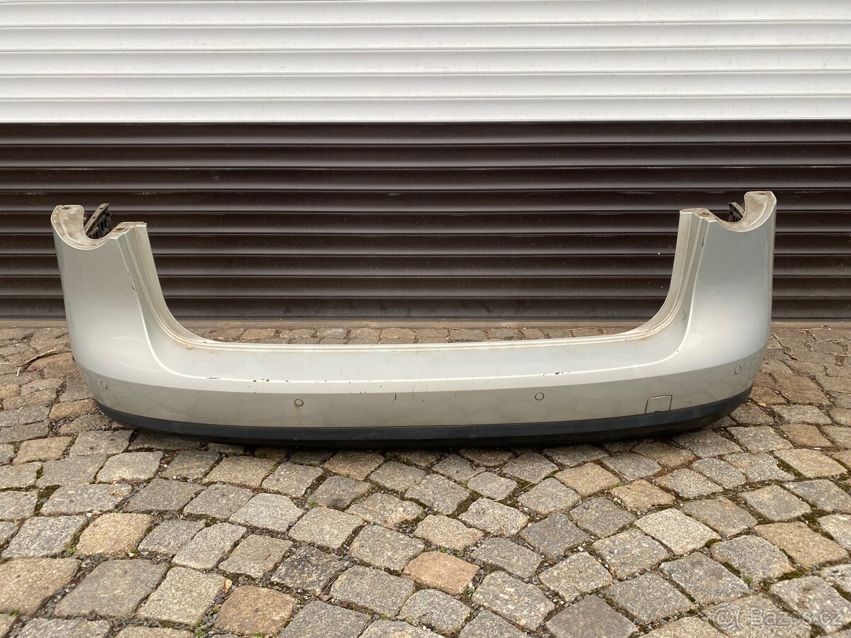 Zadní nárazník LR7L Volkswagen Passat b6 COMBI