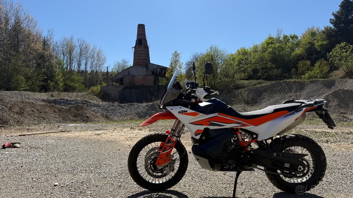 KTM 890 Adventure R - popř. výměna za Africu 1100