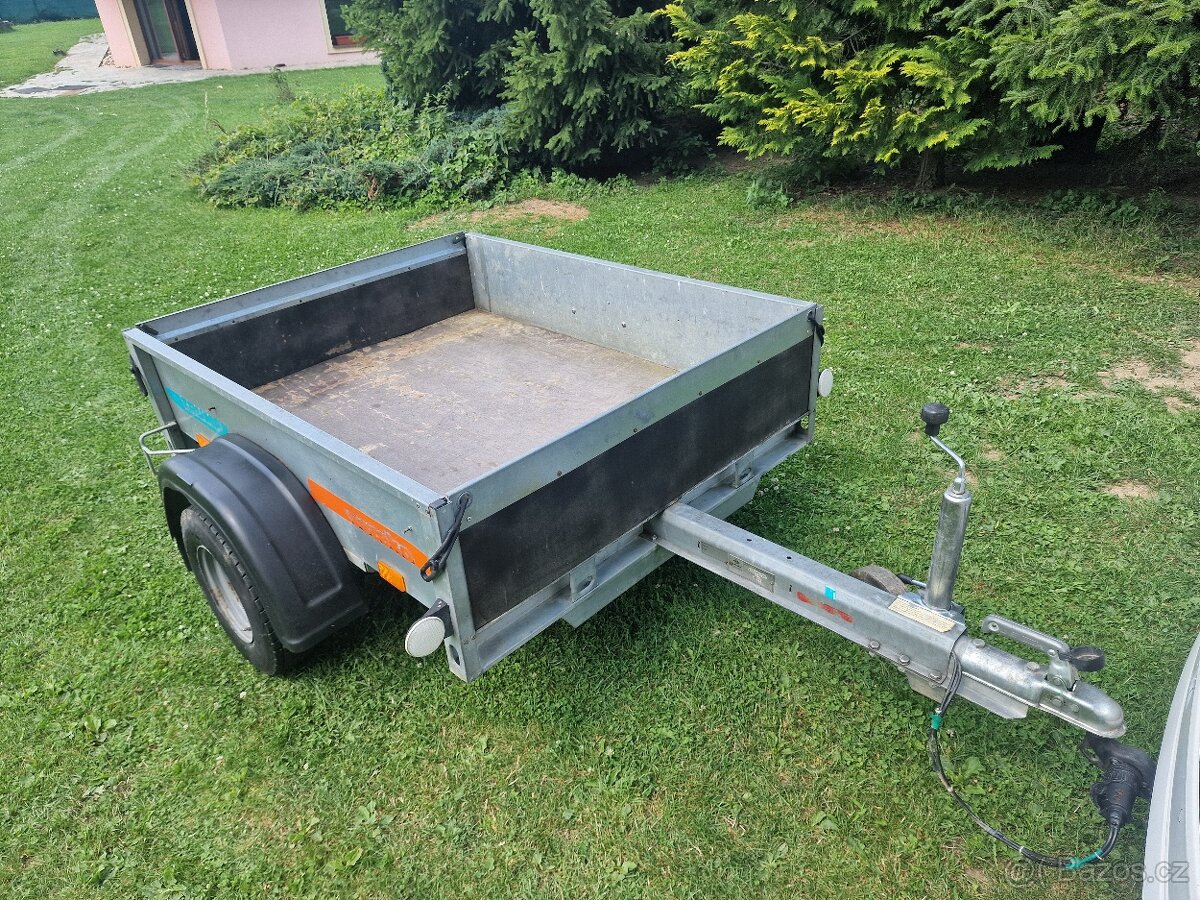 Přívěsný vozik VEZEKO TRUMF STK 3/2028