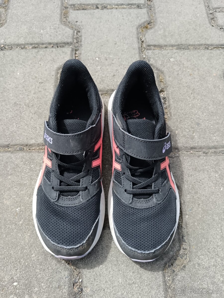 Dětské boty  34,4 Eu