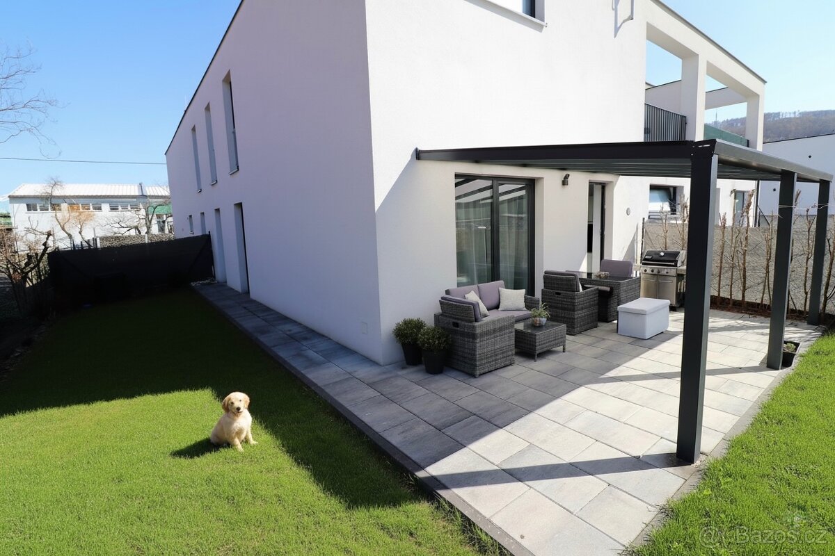 Pronájem byt 3+KK se zahrádkou, Zlín – Prštné