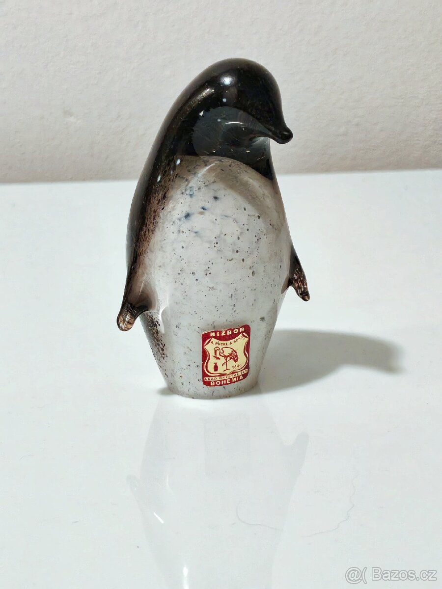 Skleněný tučňák Nižbor