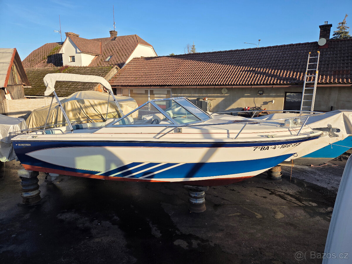 LOD KAJUTOVA GLASTRON SUPER CEENA