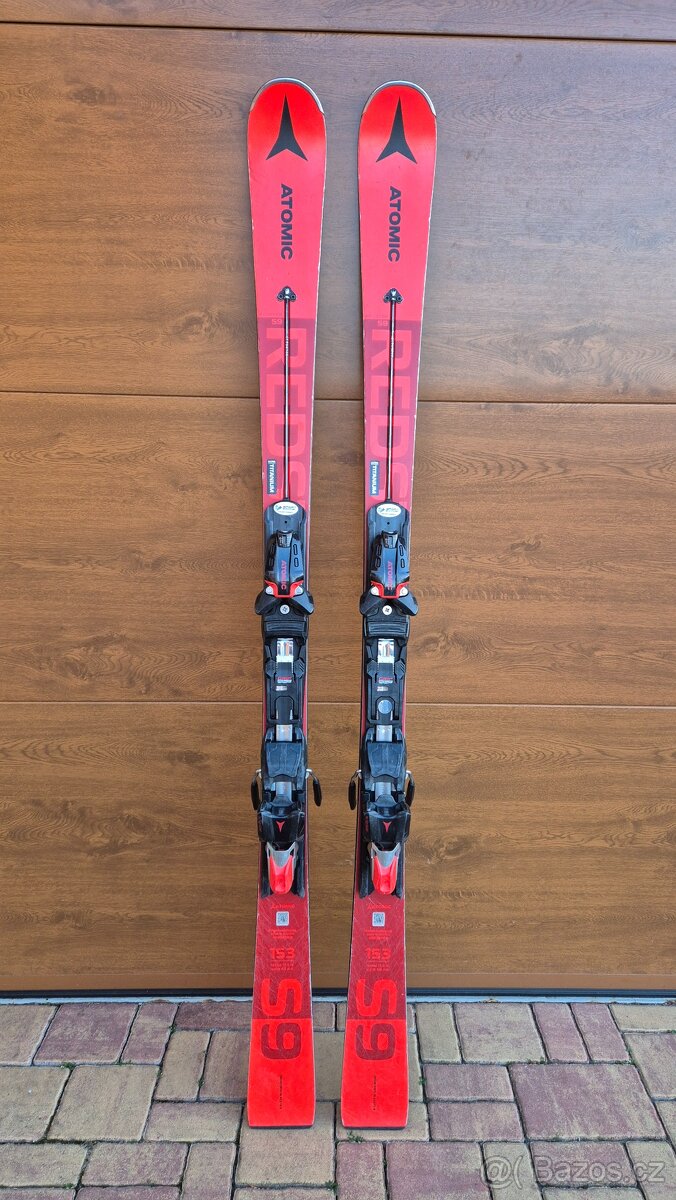 Slalomky Atomic Redster S9 153cm model 21/22