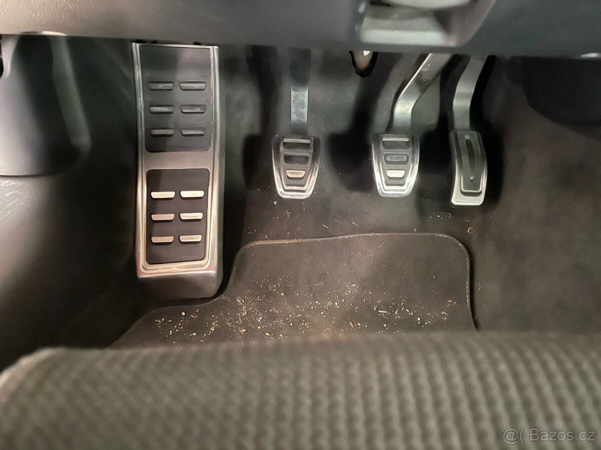 Nerezové nášlapy AUDI  ŠKODA  VW